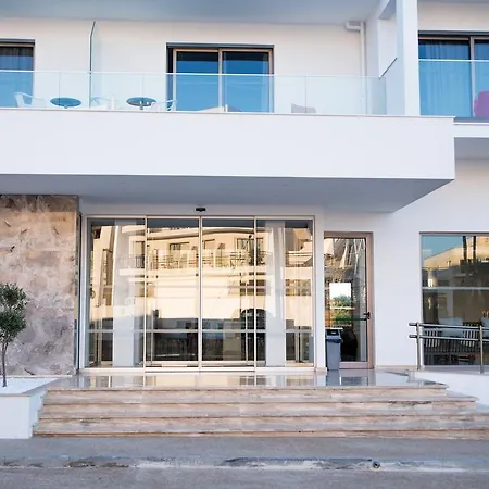 Mandali Hotel 3*